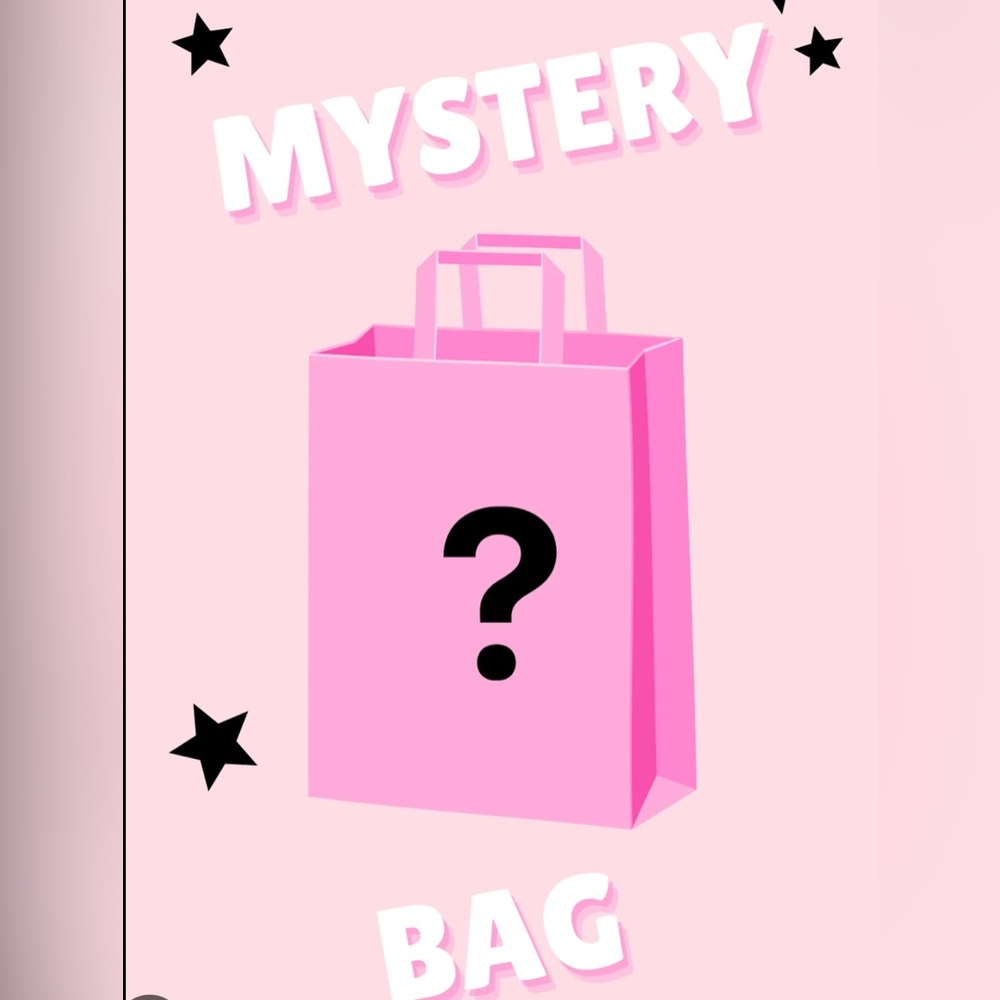 MYSTERY SURPRISE BAG - 5 TOPS